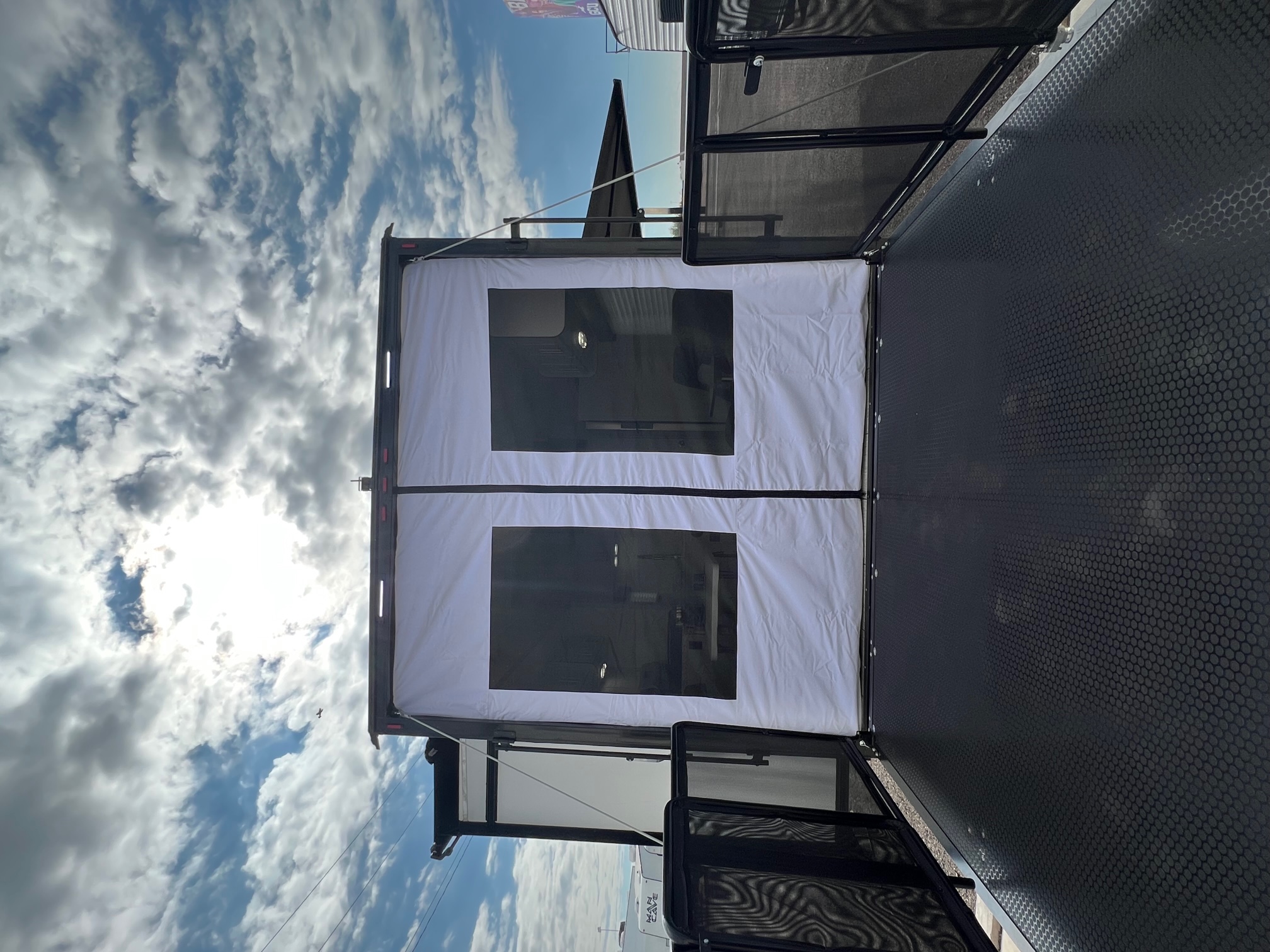 Dune Sport Part Exterior - Rear Screen Wall